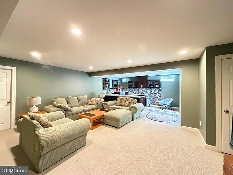 9804 Anvil Ct — Photo 21