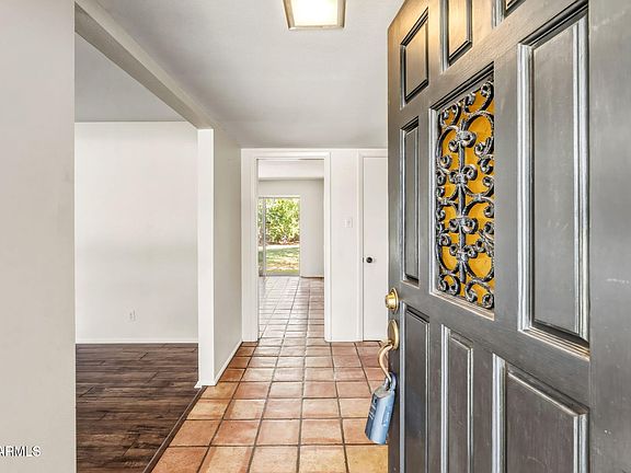 4th image of 1022 W Las Palmaritas Drive