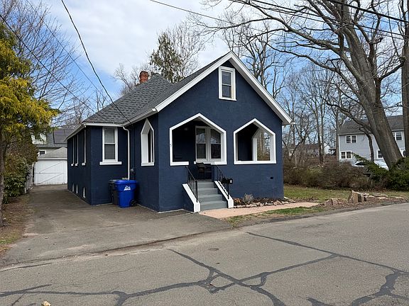 3rd image of 5 Westwood Rd
