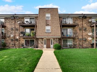 9819 Nottingham Ave APT 106, Chicago Ridge, IL 60415