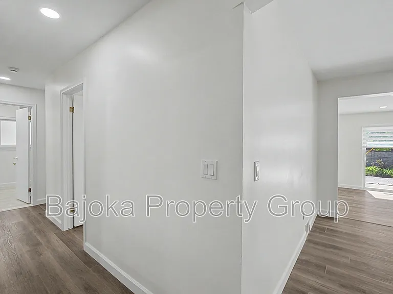 43018 Burlington Dr — Photo 10