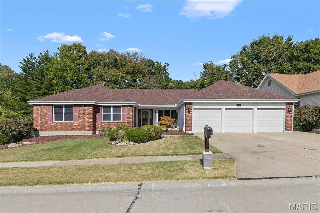 15561 Debridge Way photo 1