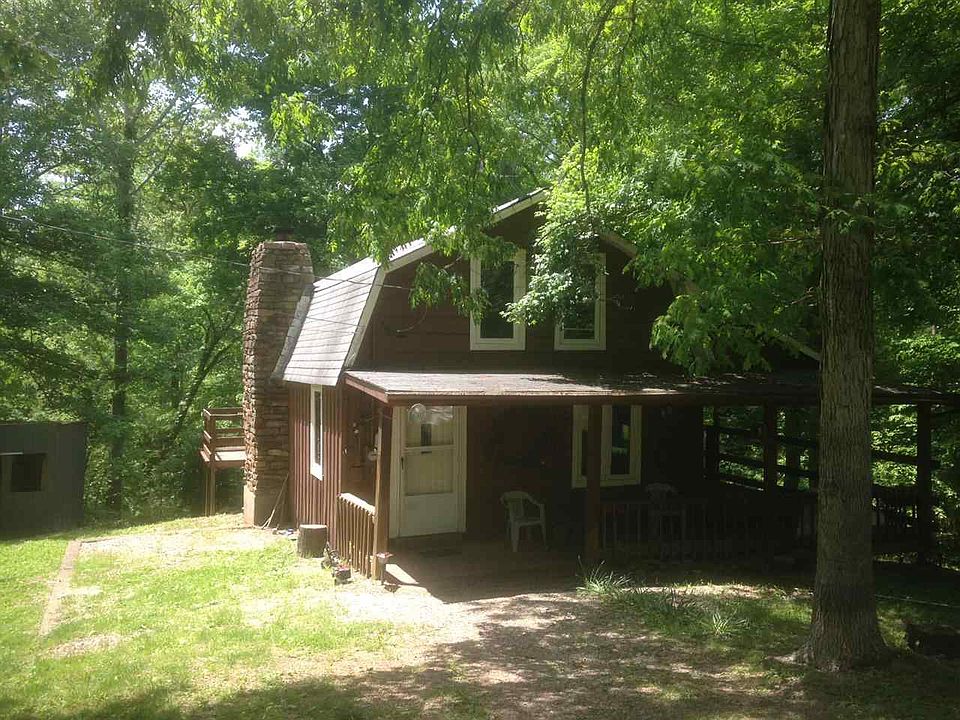 2nd image of 160 Pine Ridge Ln