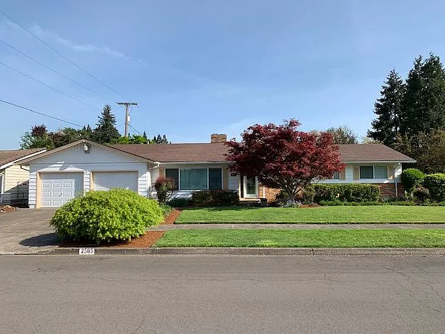 2565 Dover Dr photo 1