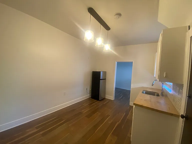 1437 S Mesa St #D — Photo 6