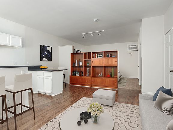 4th image of 5628 Colfax Ave #6
