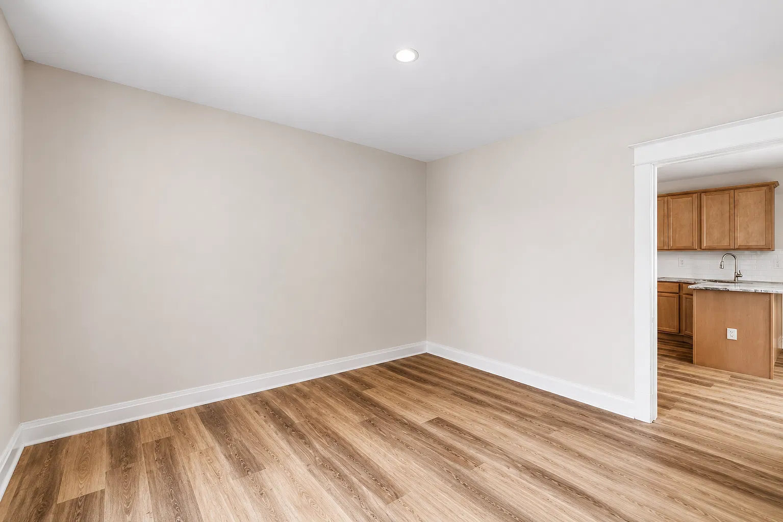 2 bed, 1350 sqft, $1,350 — Photo 3