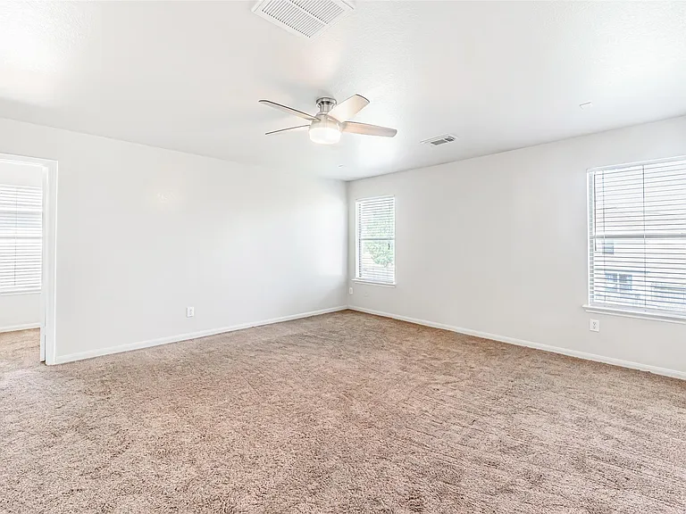 20926 Kenna Cove Ln — Photo 38