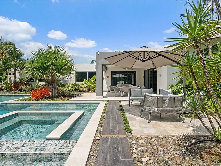 370 Dorado Bch E — Photo 11
