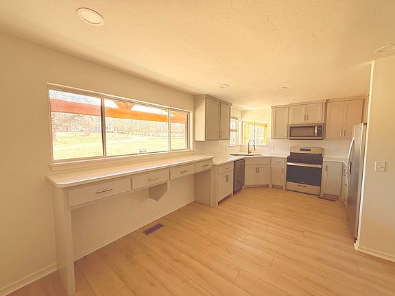 2nd image of 2803 Fisher Rd