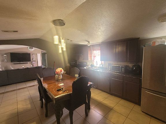 4th image of 4154 Mau Mau Ln