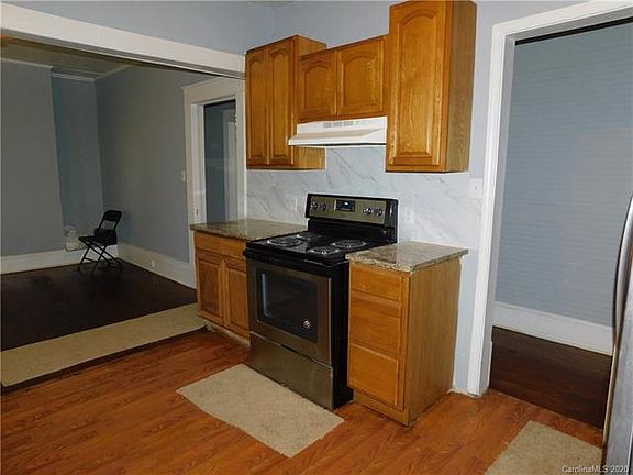 5th image of 708 E Council St