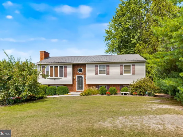 23 Pleasanton Dr, East Berlin, PA 17316