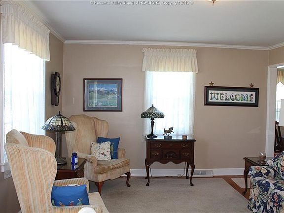 5th image of 621 Churchill Dr