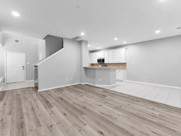 16007 Sandy Path Ln — Photo 23