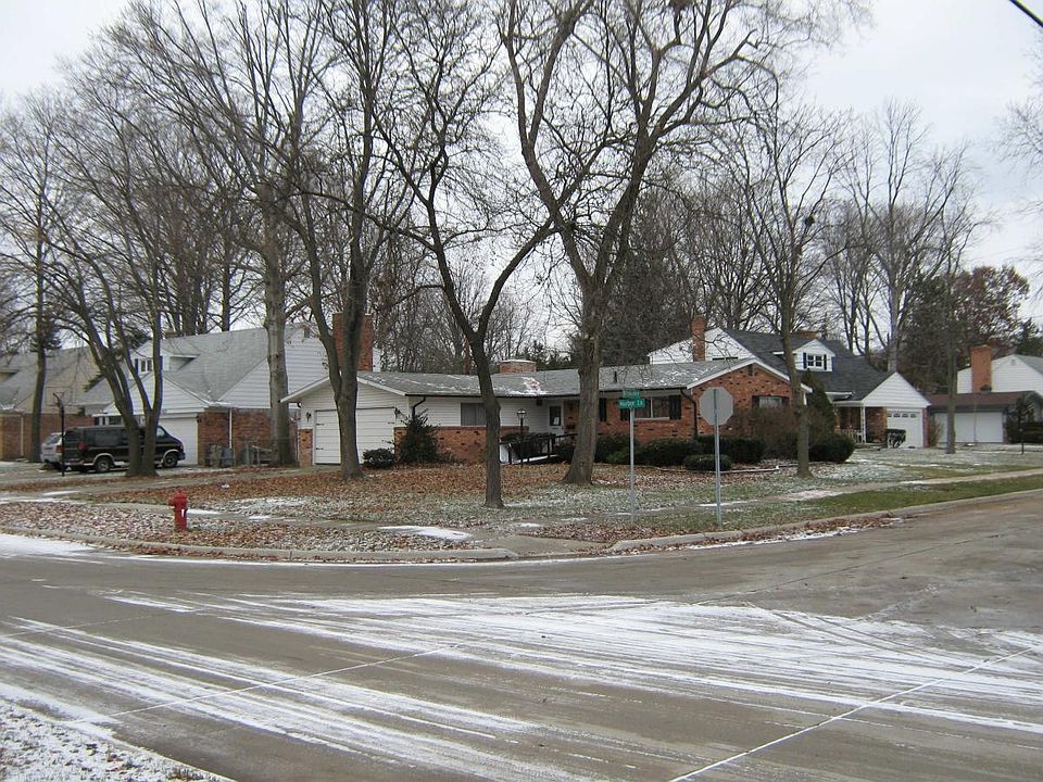 1st image of 20400 Harbor Ln