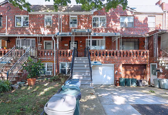 Sold by Remax Edge | media 1