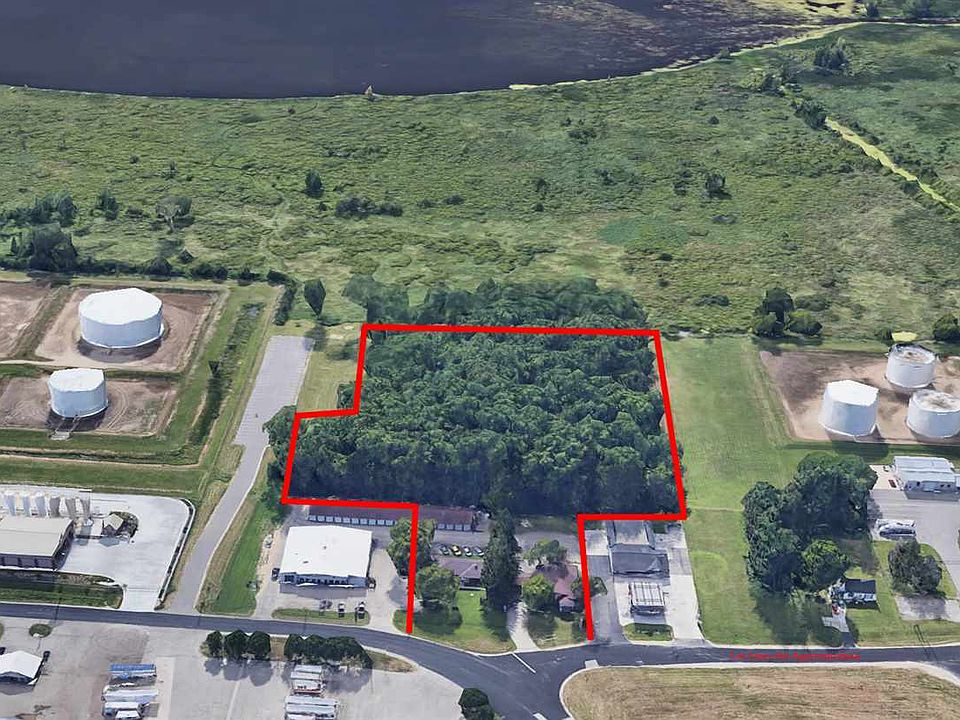 1st image of 4008 Terminal Dr