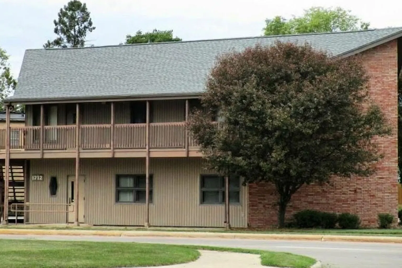 Flexible Two-Story Commercial Space Available for Lease — Photo 1