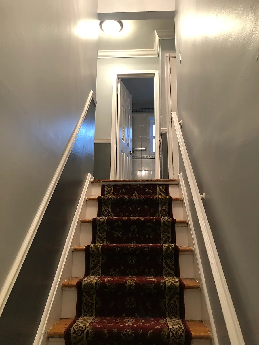 Building Photo - 4108 Hill Ave #3