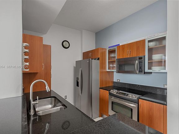 2nd image of 18800 NE 29th Ave Penthouse 15