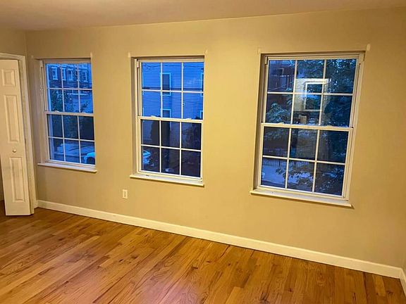 5th image of 242 Pine St #1