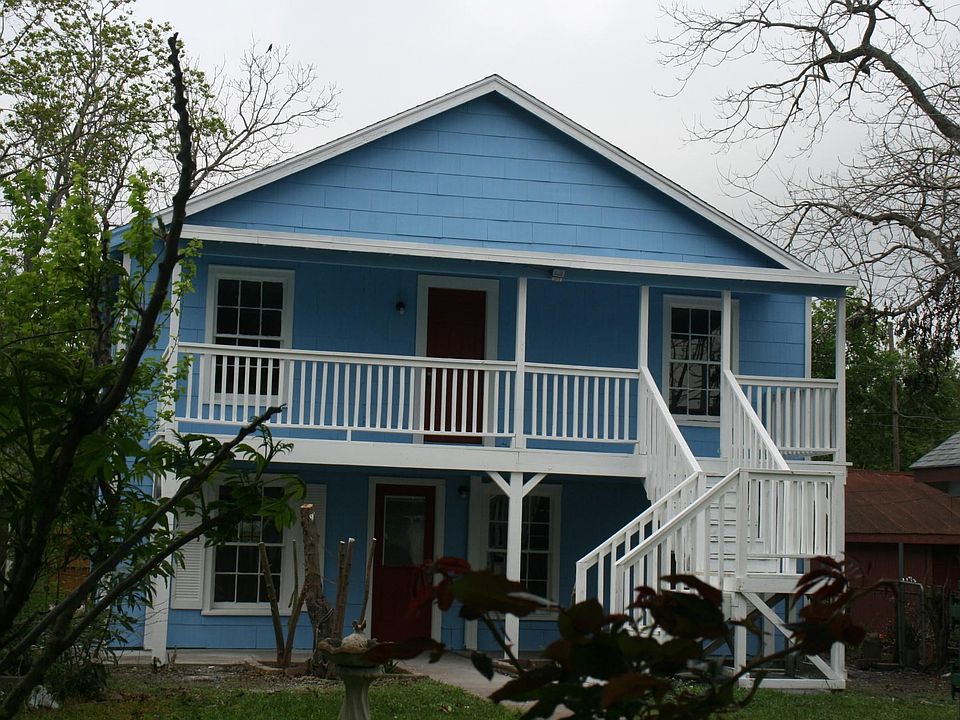 1st image of 804 14th Ave N
