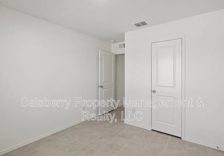 11807 Marcellus Way — Photo 5