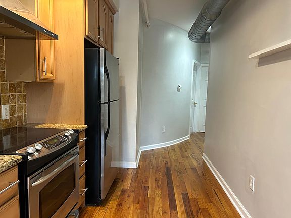 3rd image of 706 S 5th St APT 2