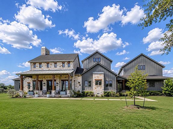 2nd image of 4803 Riverbend Ct