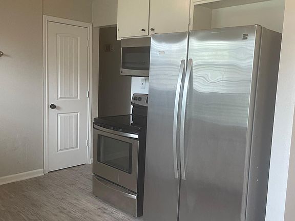 5th image of 2431 Cambridge St