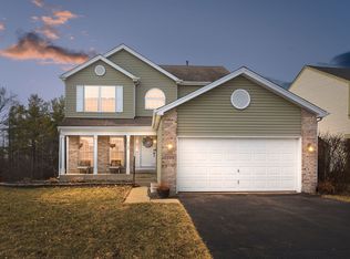 2138 N Green Valley Ln, Round Lake Beach, IL 60073