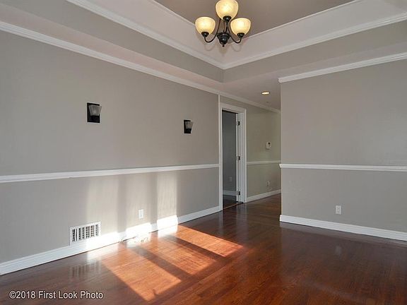 3rd image of 54 Brown Ave