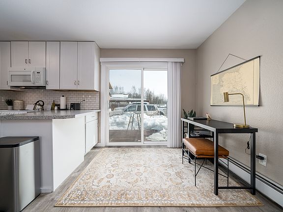 5th image of 901 E 46th Ct APT 1