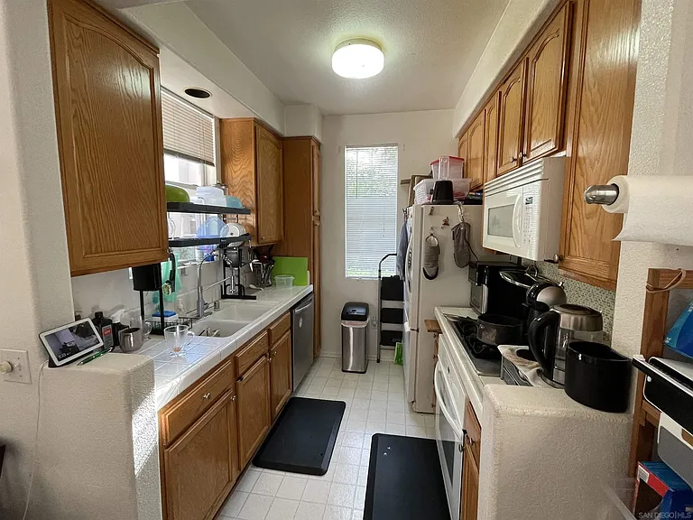 8666 New Salem St — Photo 3