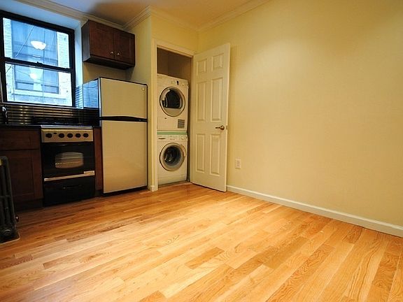 2nd image of 219 Mulberry St #3C