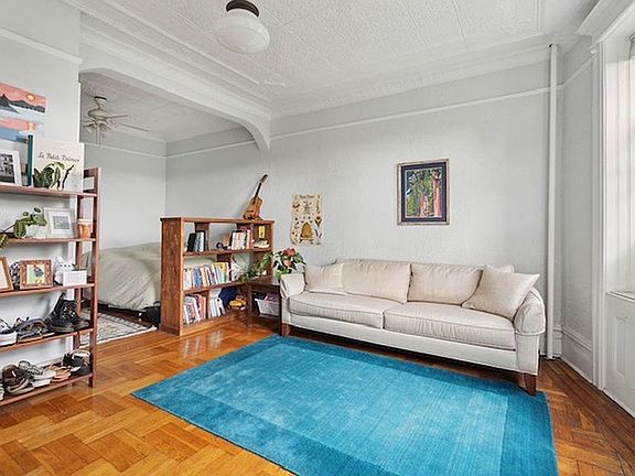 4th image of 527 8th St APT 3A