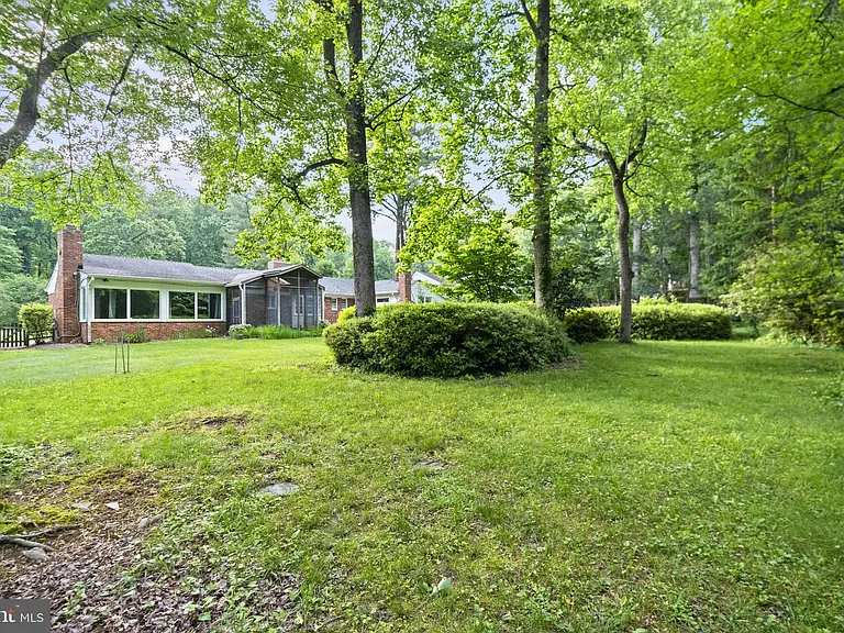 3515 Wilson St — Photo 13