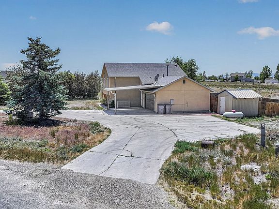 2nd image of 449 Blakeland Dr