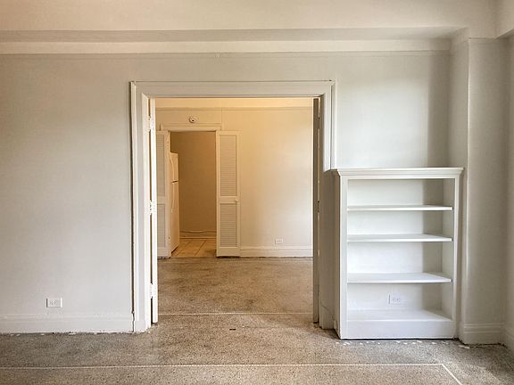 5th image of 8905 E Jefferson Ave #1-304