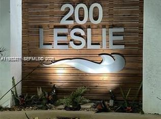 200 Leslie, Hallandale, FL 33009