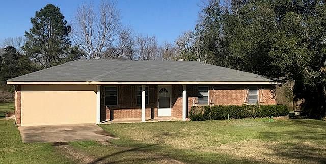 1st image of 1006 Elm Dr