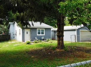 38454 N 3rd Ave, Spring Grove, IL 60081