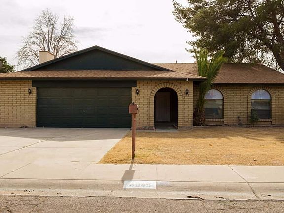 2nd image of 4045 W Desert Cove Ave