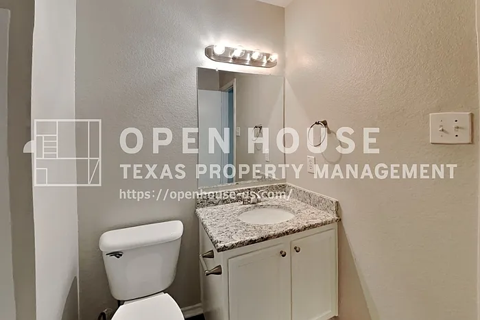 733 Tuscany Trl — Photo 10