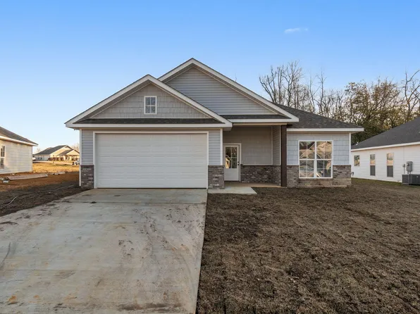 13 Karpen Dr, Petal, MS 39465