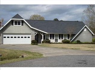 1406 N Greenfield Cir, Lake charles, LA 70605