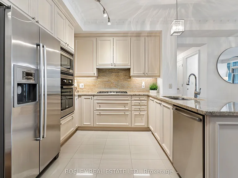 16 Harbour St #4501 — Photo 6