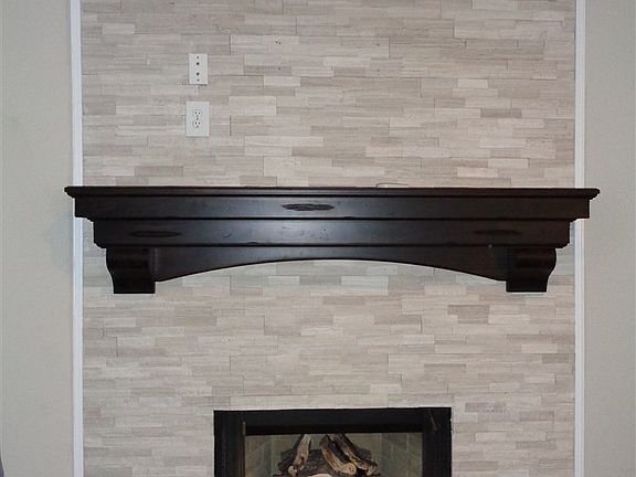 3rd image of 3177 Williamsburg Ln
