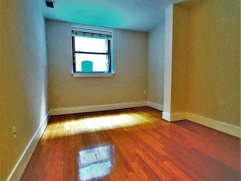 1440 Church St NW — Photo 15